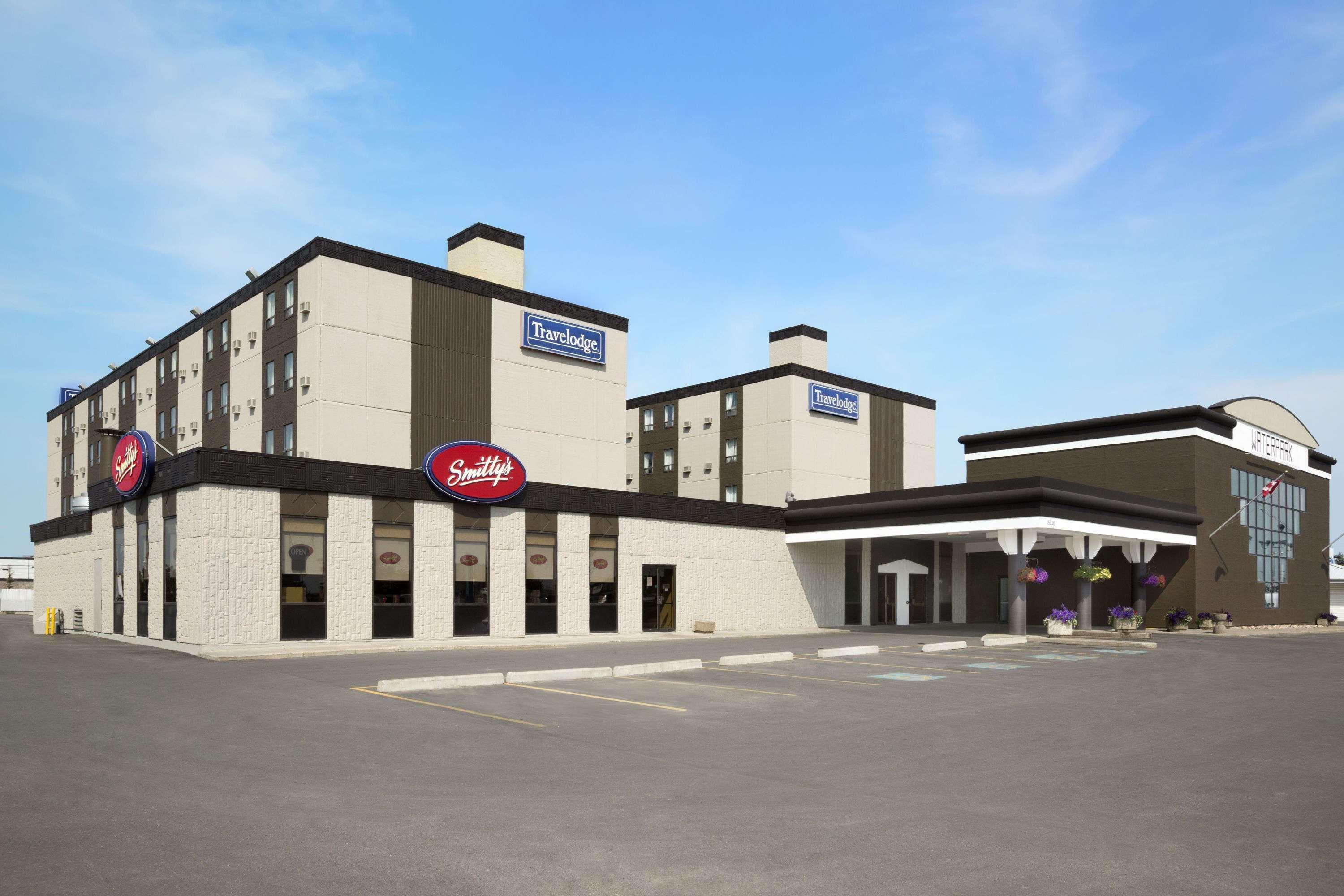 Travelodge By Wyndham Edmonton West Exterior photo